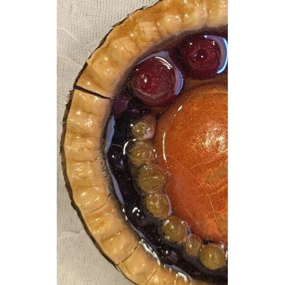 Realistic Faux Food Pie Magnet Refrigerator Fridge Resin Cherry Fruit Kitsch Vtg - Picture 15 of 16